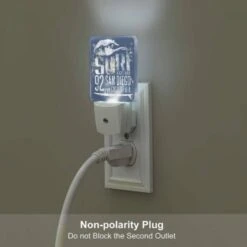 Night Light, A Surfboard With The Words "92 San Diego" Written On It. -Pattern Diy Shop 4b82480aed6e7a3847ea2ecd2c2930ca563f168d